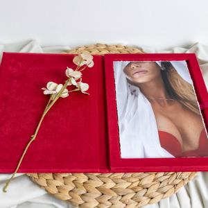 Transform Your Boudoir Photography Presentation with the QT Albums Print Case