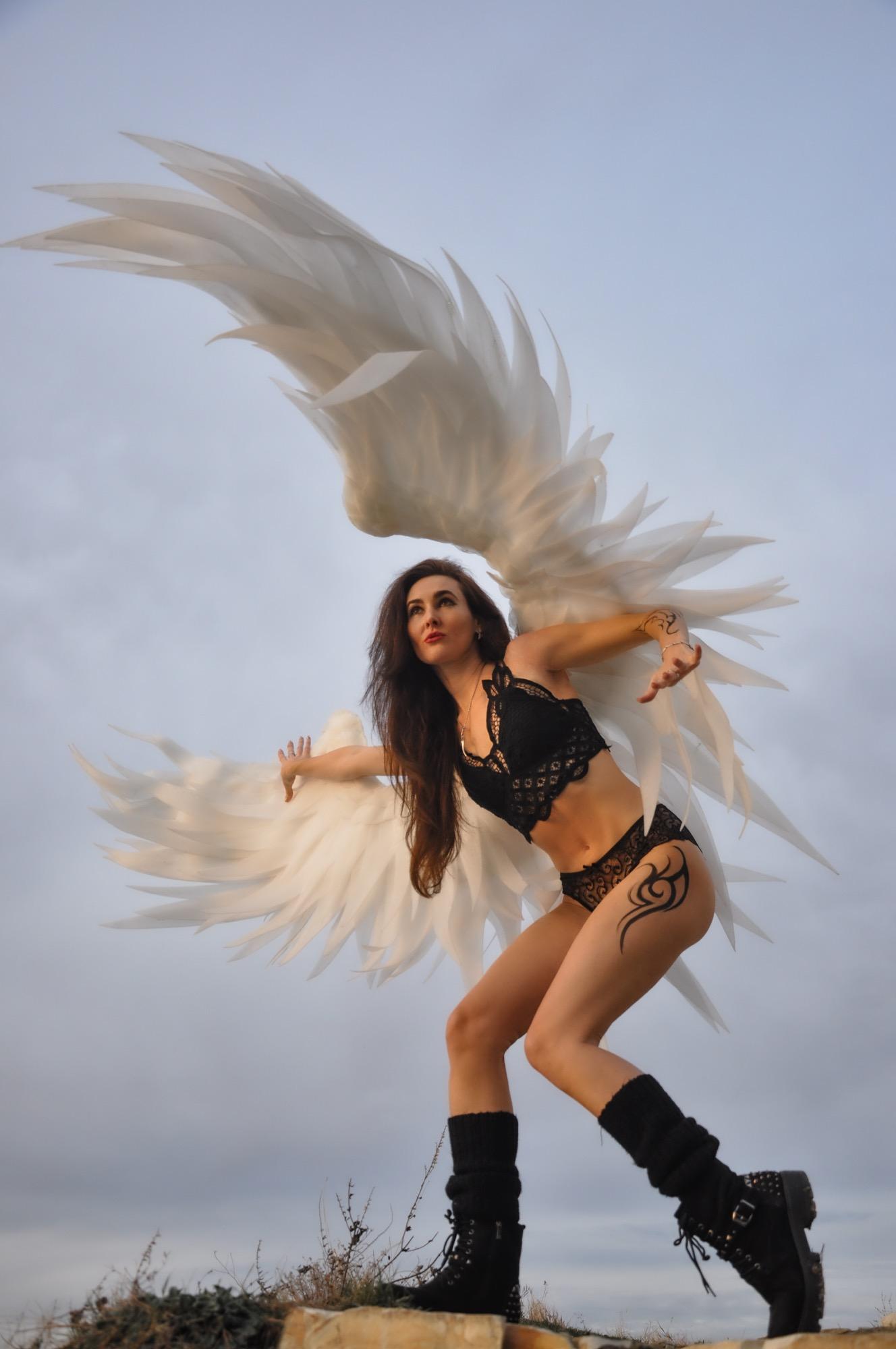 Glam Rock Angel - Photographer: Maria Stukalova Image 1