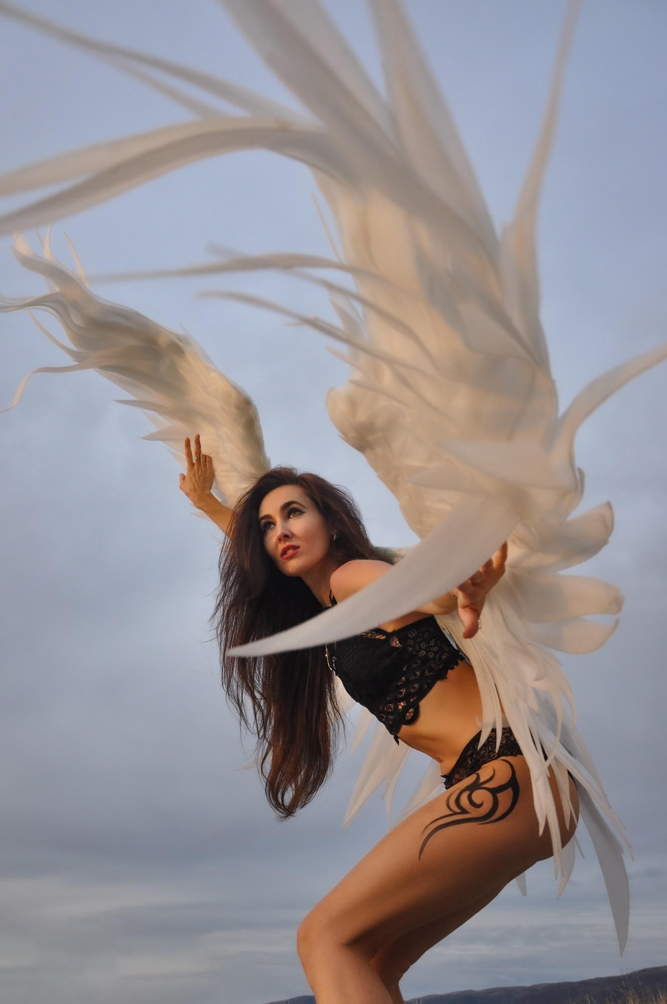 Glam Rock Angel - Photographer: Maria Stukalova Image 3