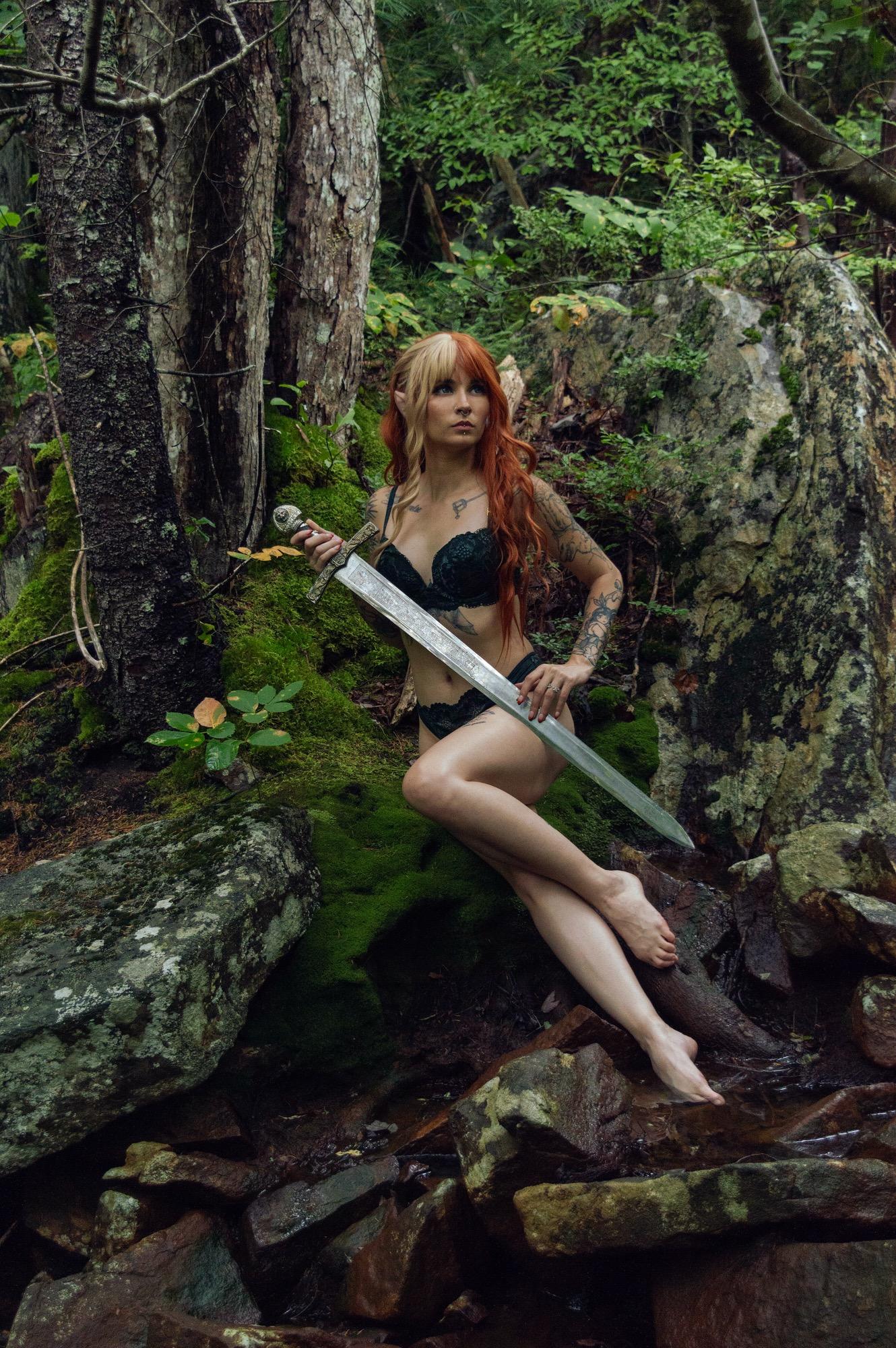 It's Dangerous To Go Alone - Alora Hazel & Ronnie Nguyen & Spooky.fae Image 15